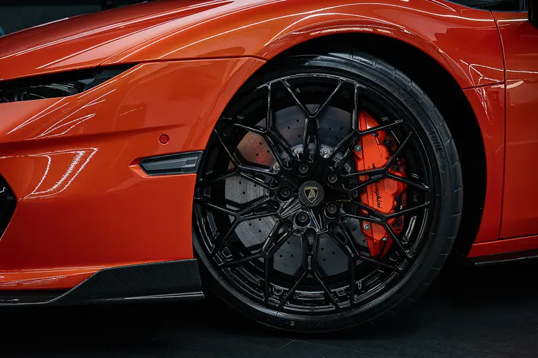 Bridgestone ตอกย้ำพันธมิตรระดับโลกกับ Automobili Lamborghini เปิดประสบการณ์ขับขี่เร้าใจสุดเอ็กซ์คลูซีฟให้ลูกค้า "Lamborghini Temerario"
