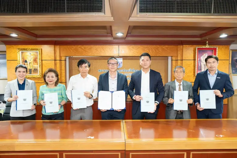 สมาคมต่อเรือและซ่อมเรือไทย ผนึกกำลัง 8 เอกชนไทย ลงนามความร่วมมือผลักดันโครงการต่อเรือรบขนาดใหญ่ในประเทศ วางรากฐานอุตสาหกรรมป้องกันประเทศสู่มาตรฐานสากล