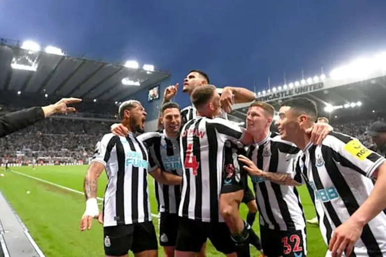 Play with FUN, be FUN ร่วมเนรมิตร้าน Shelter เป็นพื้นที่พบปะแฟนบอลพรีเมียร์ลีก