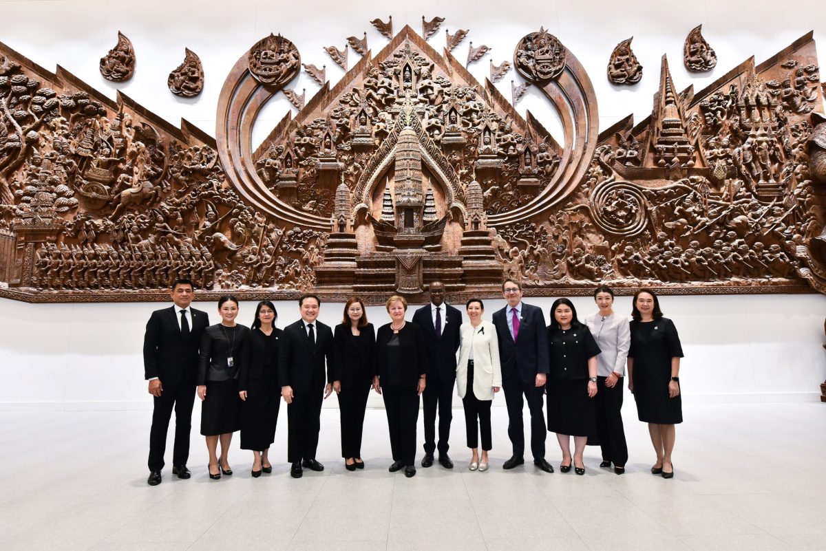 คุณปณต สิริวัฒนภักดี (ที่ 4 จากซ้าย) ประธ...