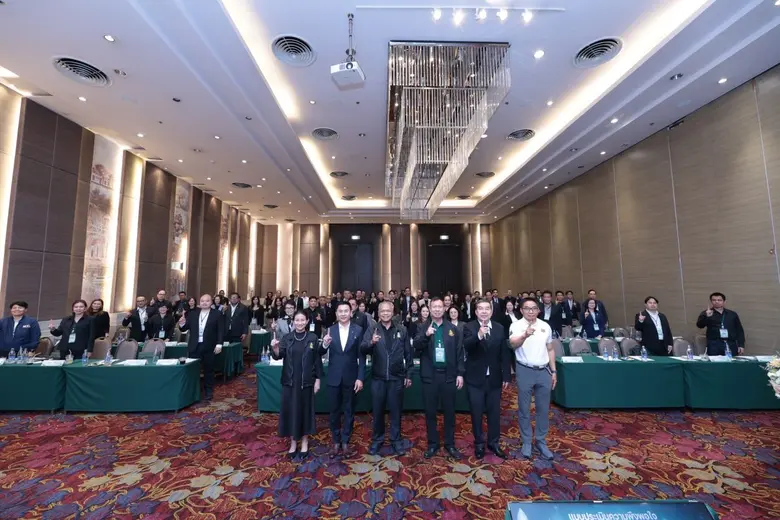 นายกิตติพงษ์ พวงมาลา ประธานเจ้าหน้าที่บริ...