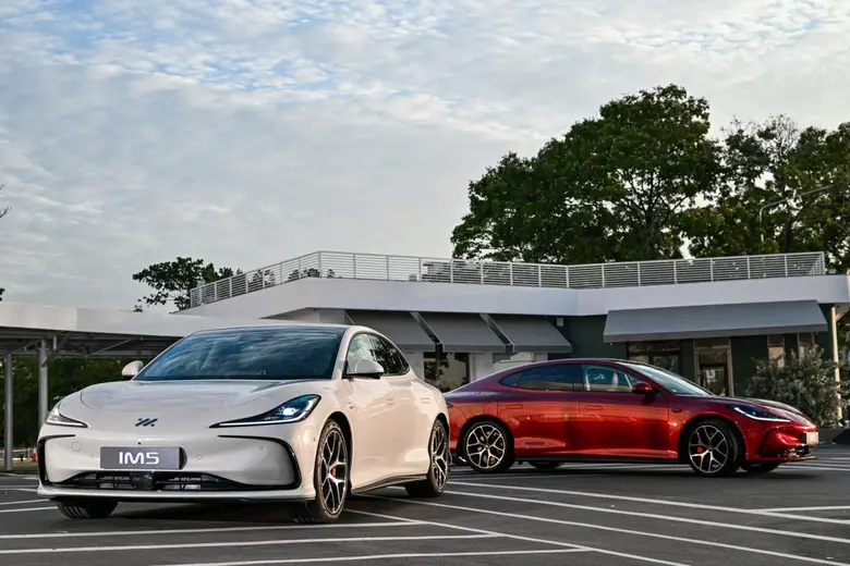 บริษัท เอสเอไอซี มอเตอร์ ซีพี จำกัด และ บ...