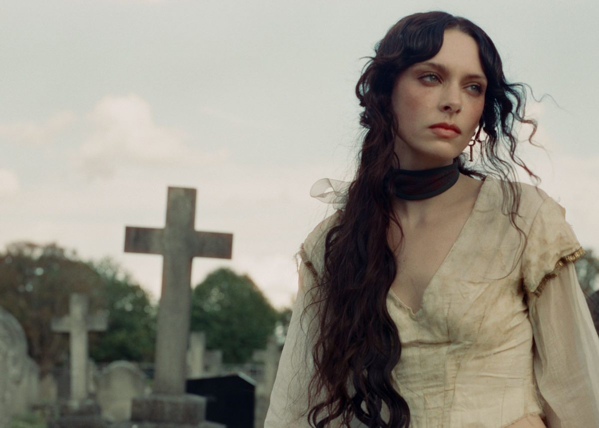 Holly Humberstone นักร้อง-นักแต่งเพลงสาวว...