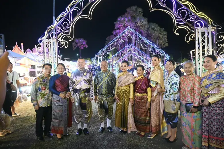 สืบสานวีรกรรมวีรสตรี สร้างพลังศรัทธาและคว...