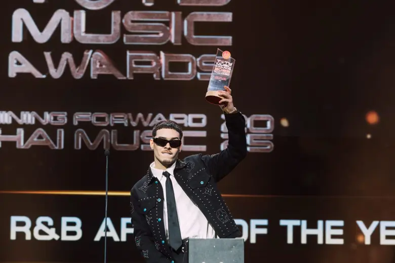 ประสบความสำเร็จอย่างต่อเนื่องหลังปล่อยอัล...