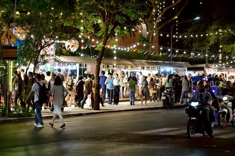 ผลตอบรับดีมากสำหรับงานบรรทัดทองแฟร์ เทศกาลสตรีทฟู้ด...