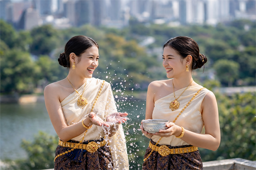โรงแรมในเครือดุสิตธานี ต้อนรับเทศกาลสงกรา...