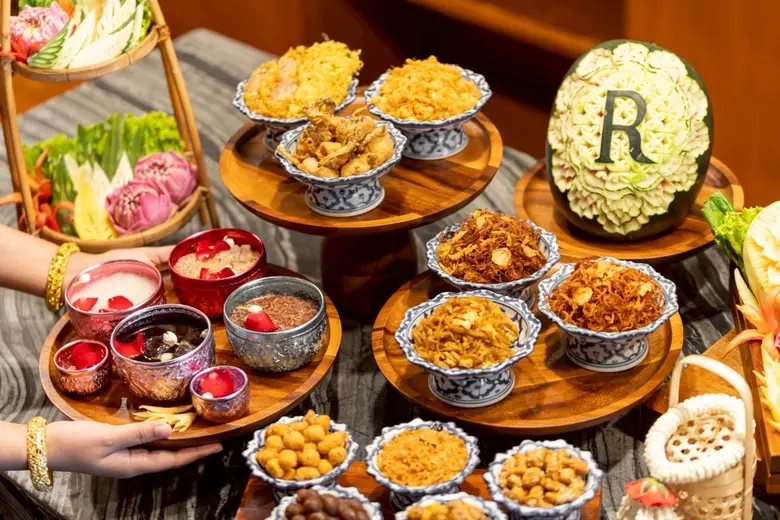 ซัมเมอร์นี้ โรงแรมเรเนซองส์ กรุงเทพฯ ราชป...