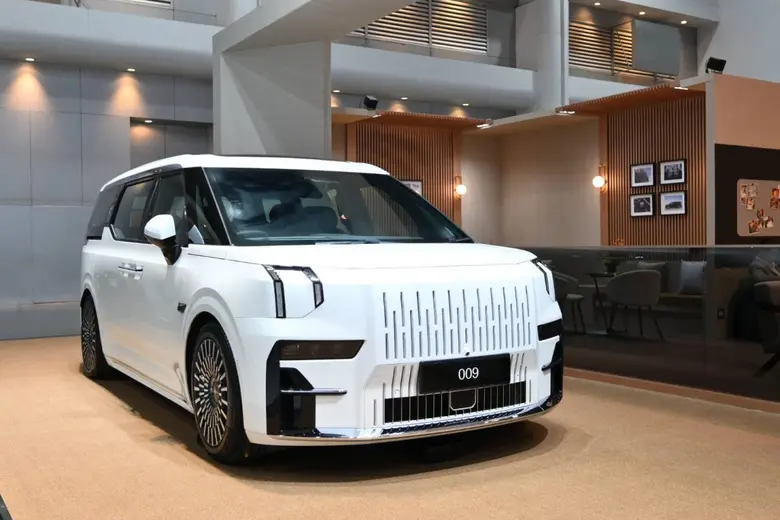 ZEEKR แบรนด์รถยนต์ไฟฟ้าพรีเมียมระดับสากล ...