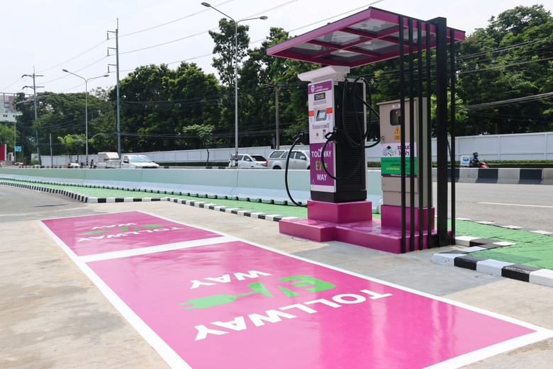 ดร.ศักดิ์ดา พรรณไวย กรรมการผู้จัดการ บริษ...