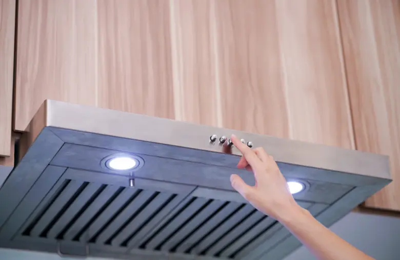 เครื่องดูดควันแบบไหนดี เลือกยังไงถึงจะเหมาะ หมดปัญหากลิ่นกวนใจ