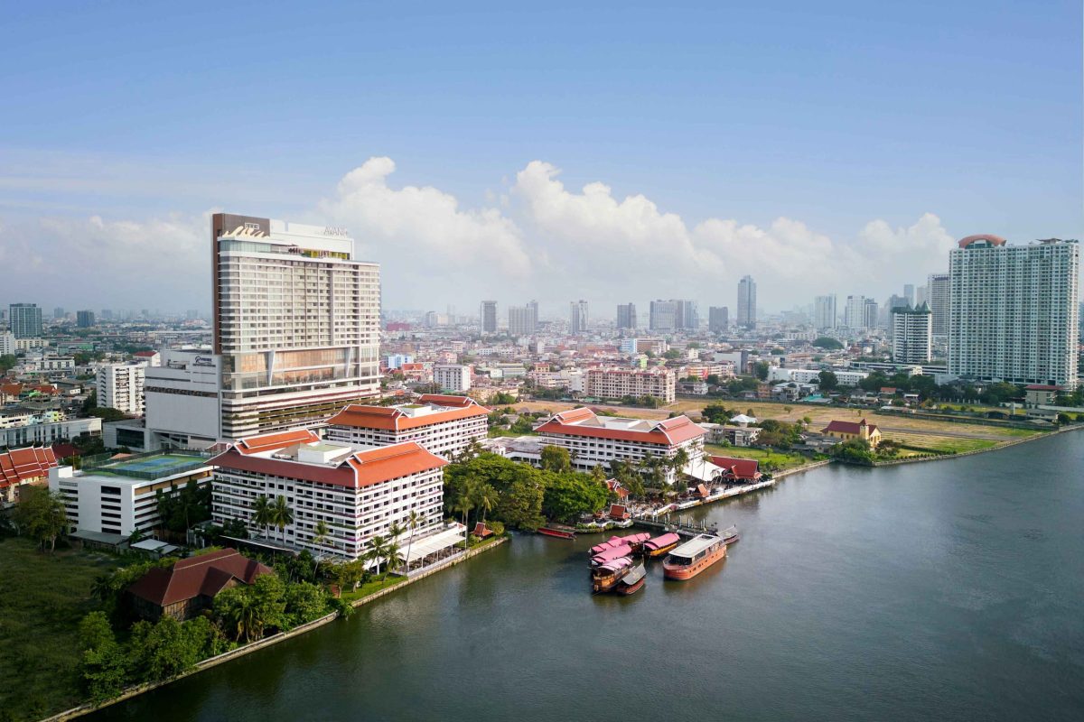 ความร่วมมือกับ Google Cloud, Salesforce, ...
