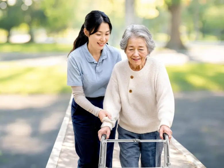 เมื่อประเทศไทยก้าวเข้าสู่สังคมผู้สูงวัยอย่างเต็มรูป...