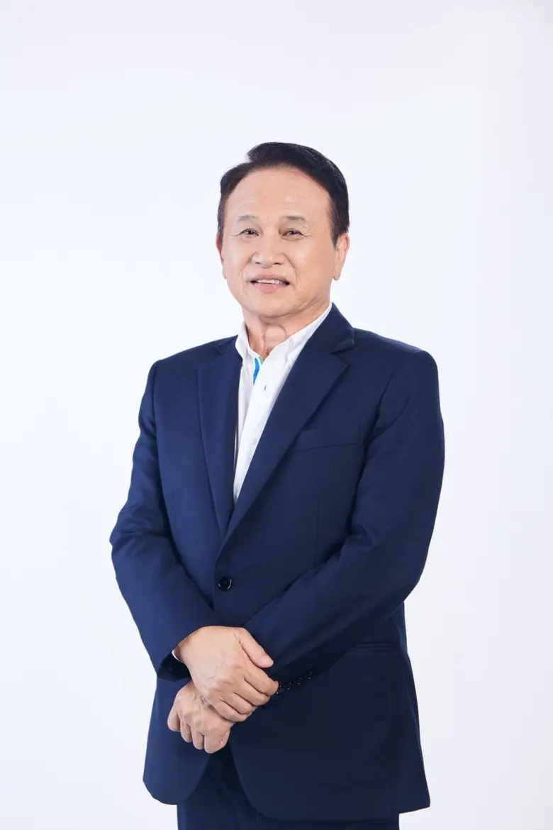 ดร.วรวัฒน์ ชิ้นปิ่นเกลียว ประธานเจ้าหน้าท...