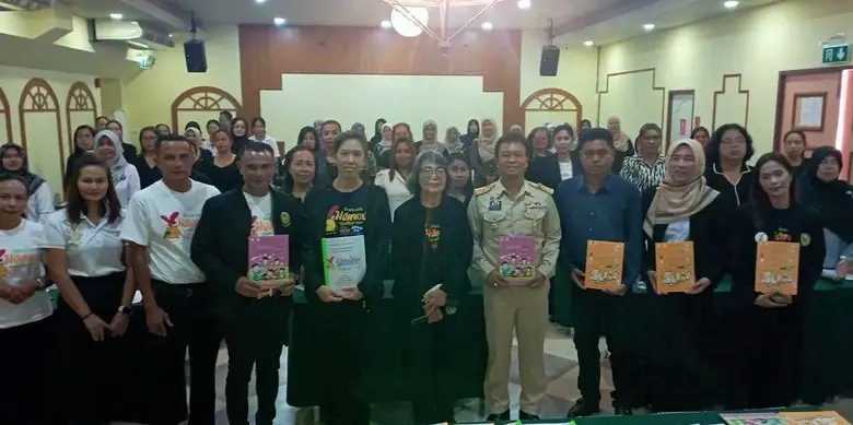 ปัจจุบันปัญหาเด็กปฐมวัยใช้เวลาอยู่กับหน้า...