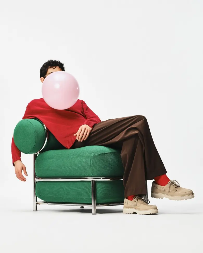 เตรียมพบกับการเปิดตัวคอลเล็กชั่นใหม่อย่างเต็มรูปแบบ...