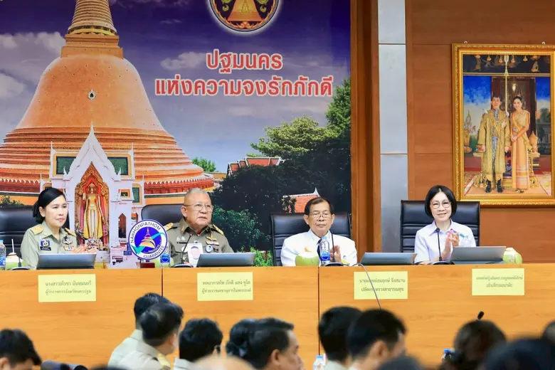 กระทรวงสาธารณสุข ชื่นชมจังหวัดนครปฐม เดินหน้ามาตรกา...
