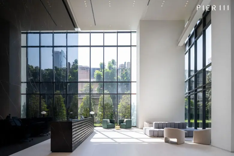 พร้อมเผยชื่อใหม่ "PLATINUM POP PLATINUM P...