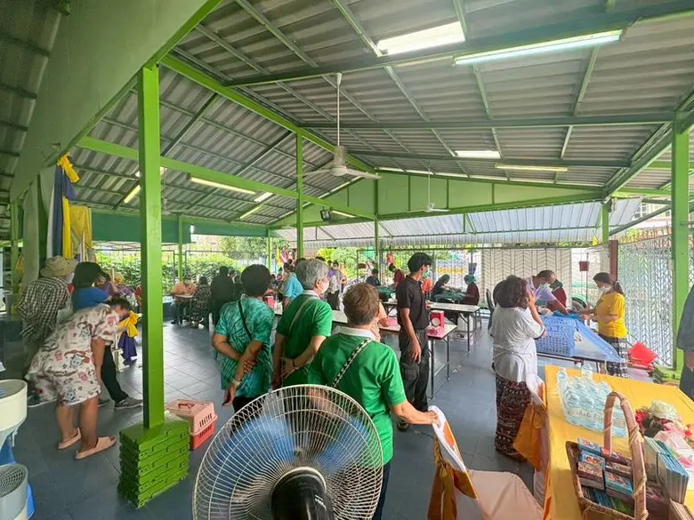 นายสมบัติ กนกทิพย์วรรณ ผู้อำนวยการเขตดอนเ...