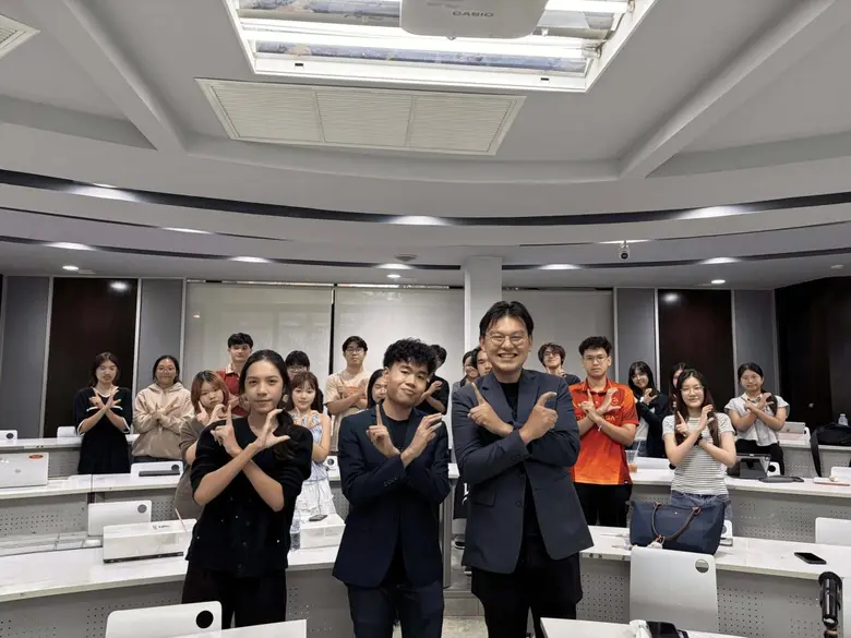 บริษัทหลักทรัพย์ ลิเบอเรเตอร์ จำกัด (Liberator) ผู้...