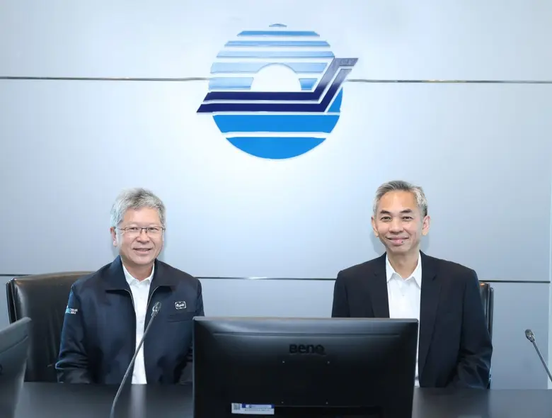 นายรัตติกูล ปิยะวงค์วาณิชย์ รองกรรมการผู้...