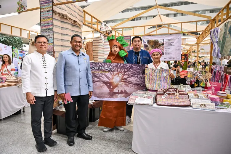 กรมการท่องเที่ยว เปิดฉาก "มหกรรมท่องเที่ยวชุมชนยั่งยืน CBT EXPO THAILAND" รวมพลังชุมชนทั่วไทย ขับเคลื่อนการท่องเที่ยวยั่งยืนด้วยความคิดสร้างสรรค์