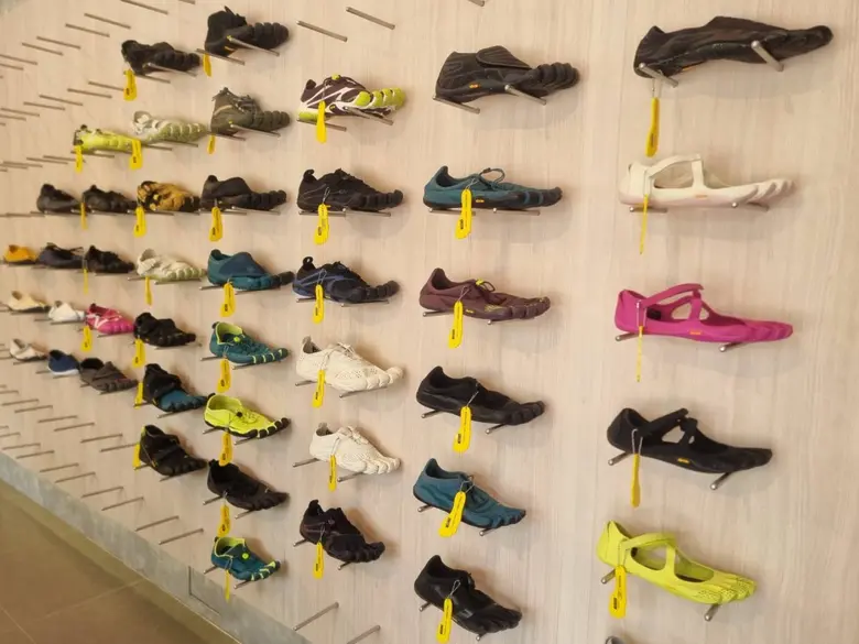เปิดตัว "Barefoot Park" ที่พาราไดซ์ พาร์ค ชวนมาสัมผัสรองเท้าดีไซน์แยกนิ้ว Vibram FiveFingers เทรนด์ใหม่สายแอคทีฟ ตอบโจทย์ทุกไลฟ์สไตล์
