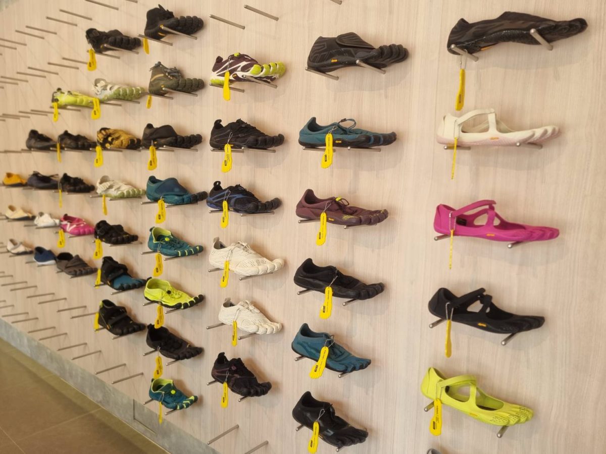 เปิดตัว "Barefoot Park" ที่พาราไดซ์ พาร์ค ชวนมาสัมผัสรองเท้าดีไซน์แยกนิ้ว Vibram FiveFingers เทรนด์ใหม่สายแอคทีฟ ตอบโจทย์ทุกไลฟ์สไตล์