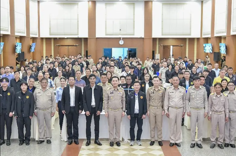 นายฐานิสร์ เทียนทอง นายกองค์การบริหารส่วนจังหวัดสระ...