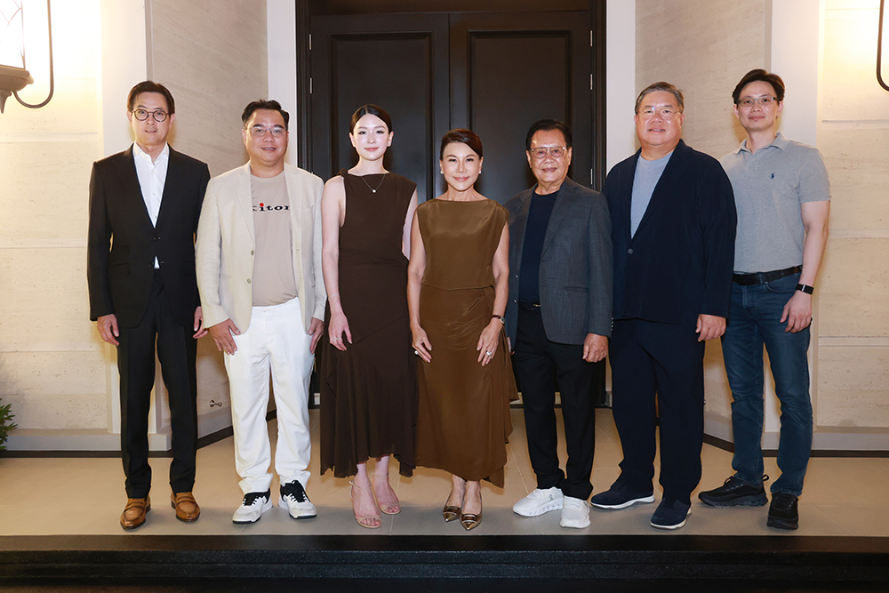 Crystal Club ได้เชิญลูกบ้านผู้ประสบความสำ...