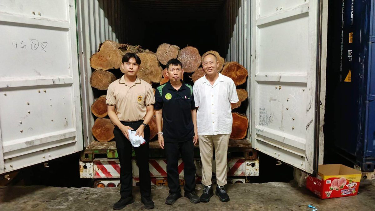 อ.อ.ป. "ส่งออกไม้สัก" ไปต่างประเทศอย่างต่อเนื่อง ... หวังเร่งระบายไม้สักค้างสต๊อกตามแผนสร้างรายได้ให้องค์กรอย่างยั่งยืน
