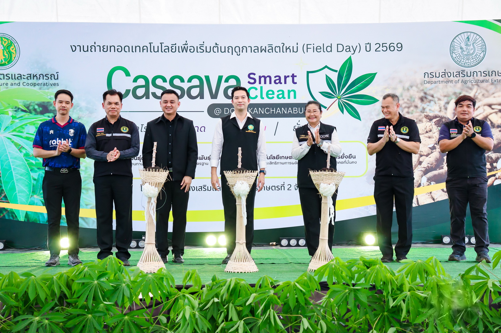 นายจเด็ศ จันทรา ผู้ช่วยเลขานุการรัฐมนตรีว...