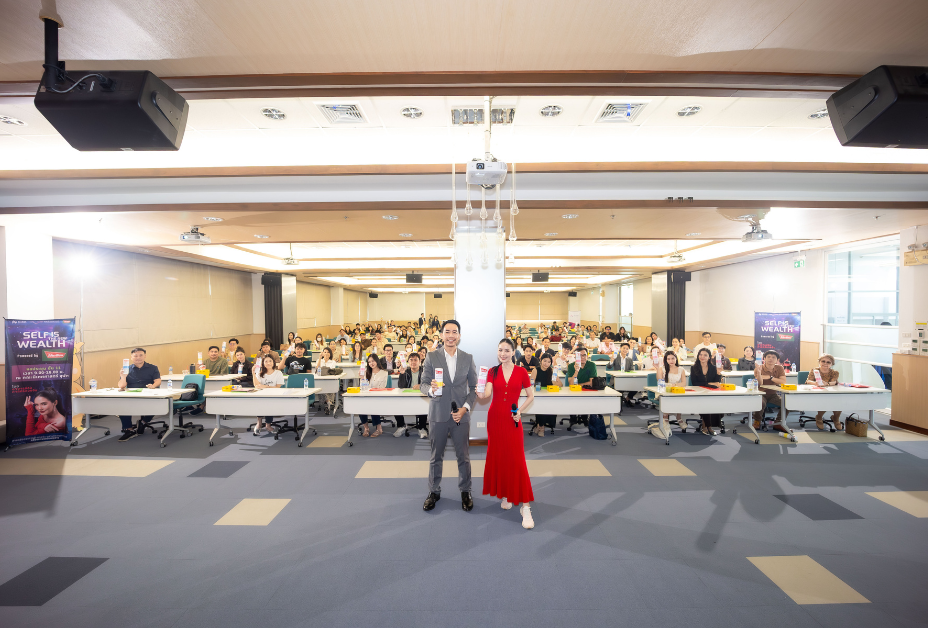 คณะนิเทศศาสตร์ จุฬาฯ รับมอบทุนสนับสนุน 2 แสนบาท จากโป๊ยเซียน พร้อมเปิดตัวที่แรก! หลักสูตรบูรณาการศาสตร์ดวงจีน - เกาหลี กับจิตวิทยาการสื่อสาร ตอบโจทย์เทรนด์สังคมยุคใหม่
