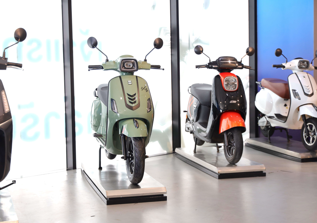 พร้อมโชว์เคส "EM Motor" แบรนด์สองล้ออีวีด...