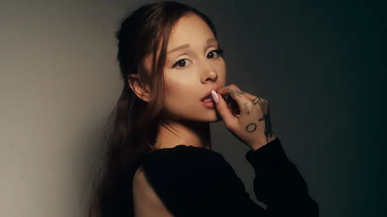 Ariana Grande ป็อปสตาร์เจ้าของ 3 รางวัลแก...