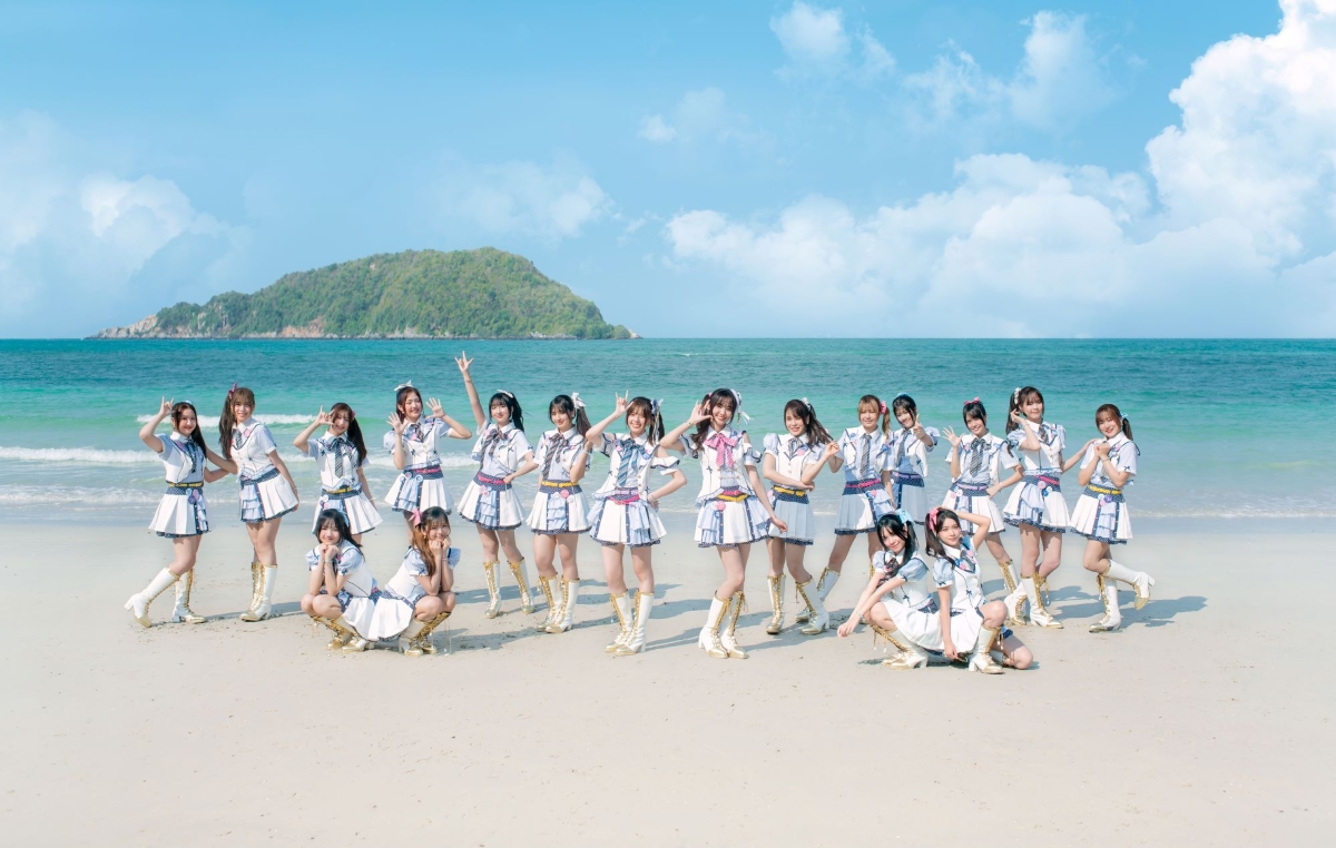 เสิร์ฟความสดใสแบบฉ่ำๆ กับอับบั้มที่ 6 สำห...