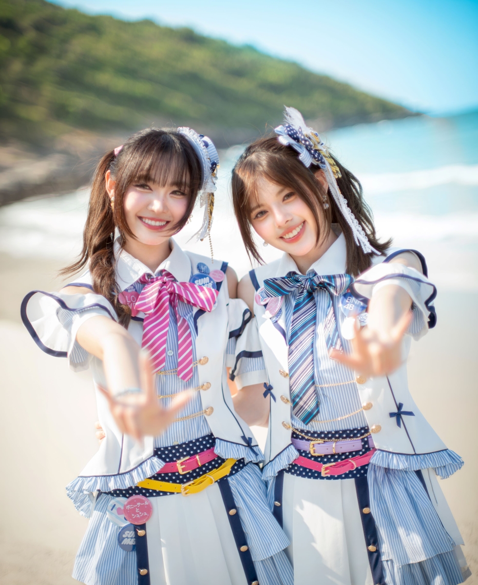 ก้าวเข้าสู่ปีที่ 10 "BNK48" ปล่อยซิงเกิลหลัก อัลบั้มที่ 6 ส่ง "โยเกิร์ต-แพนเค้ก" ดับเบิ้ลเซ็นเตอร์เผยความรู้สึกแอบชอบผ่านเพลง "Ponytail to Shushu"