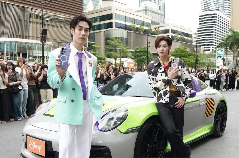 สร้างความคึกคักให้กับแฟนๆตั้งแต่วินาทีแรก...