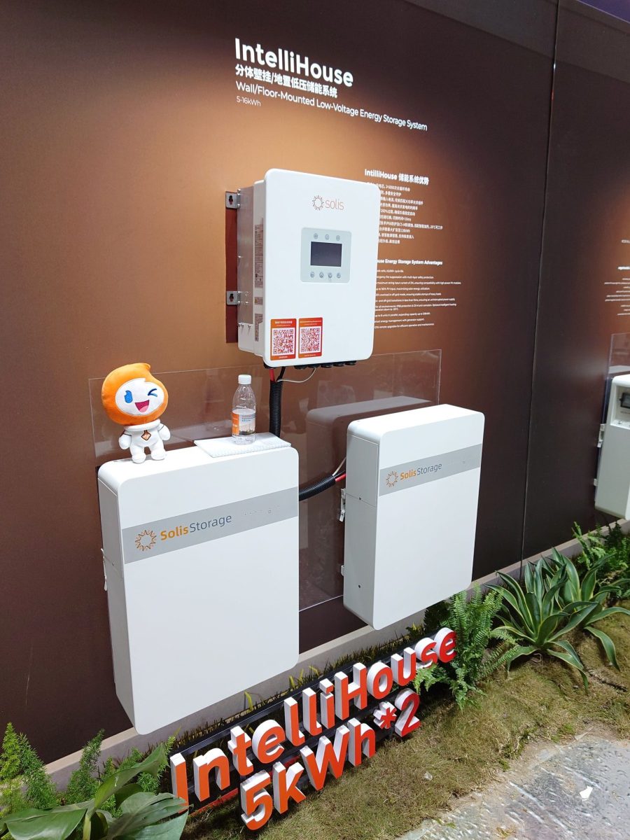 ภายในงาน SNEC 2026 หนึ่งในงานแสดงเทคโนโลย...