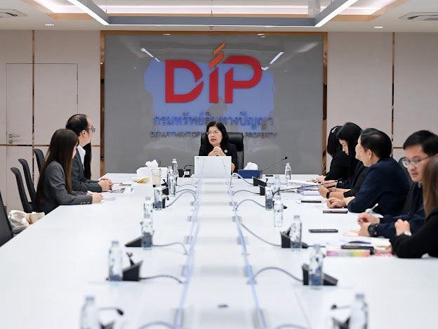กรมทรัพย์สินทางปัญญา หารือผู้แทนบริษัทกระทิงแดง เดินหน้าดูแล-ปกป้องแบรนด์ไทยจากการถูกละเมิดทรัพย์สินทางปัญญาในต่างประเทศ