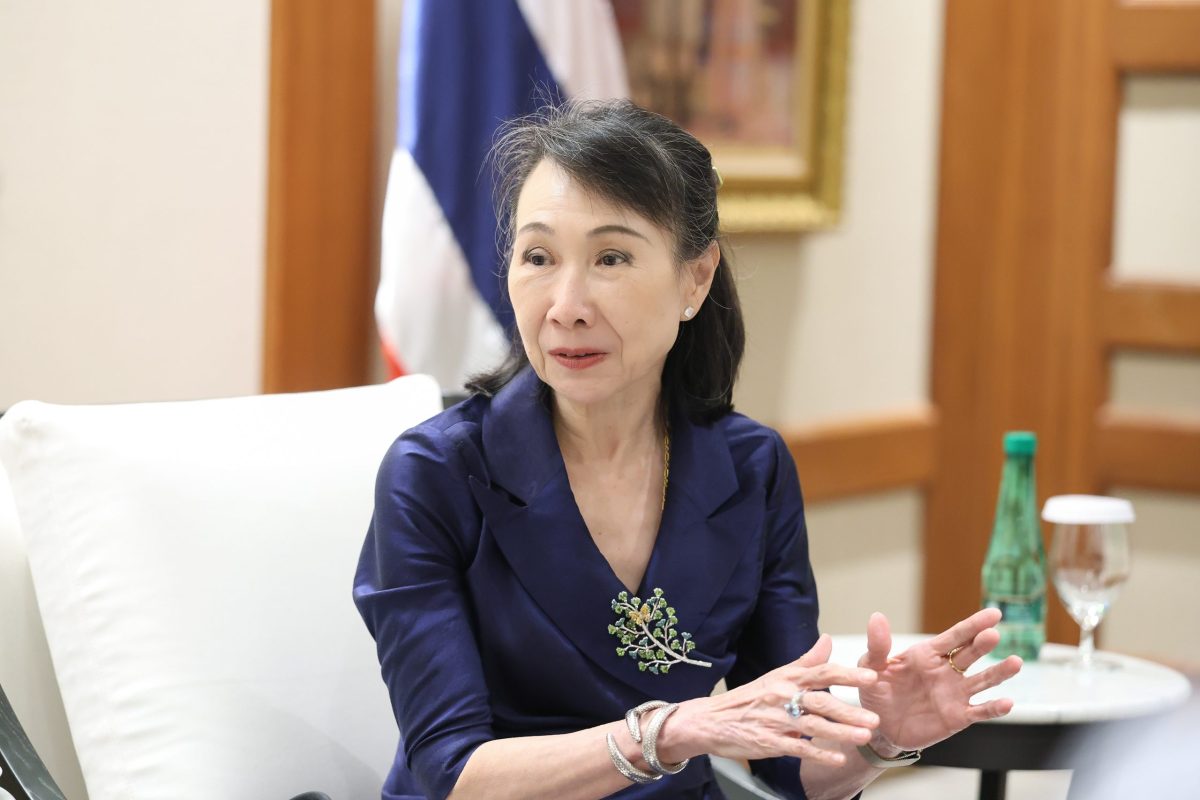 นางพิมพ์ใจ ลี้อิสสระนุกูล ประธานสภาอุตสาห...