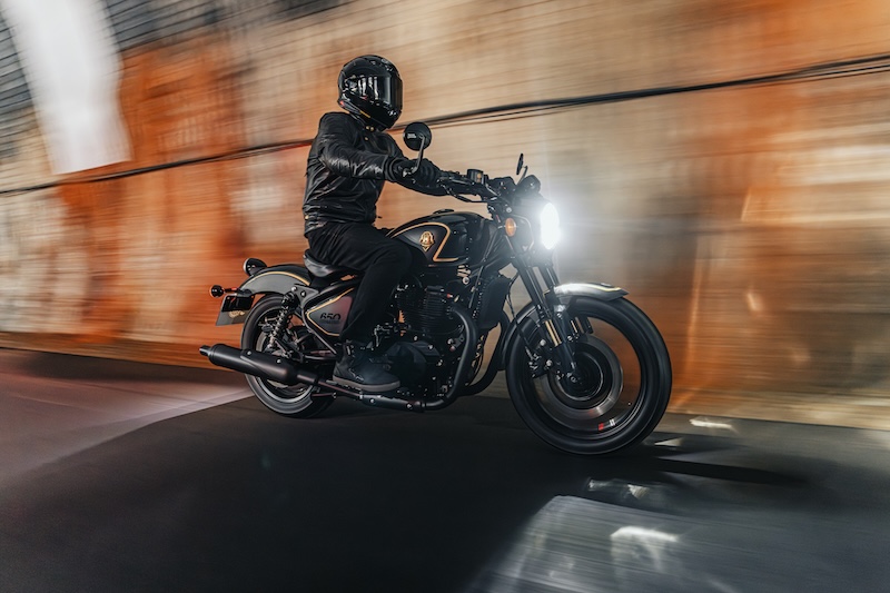 Royal Enfield เผยโฉม Shotgun 650 x Rough Crafts รุ่นลิมิเต็ด เอดิชัน เพียง 5 คันในไทย! เปิดลงทะเบียนพร้อมกันทั่วโลก ความเอ็กซ์คลูซีฟขั้นสุดที่สายคัสตอมต้องมี!