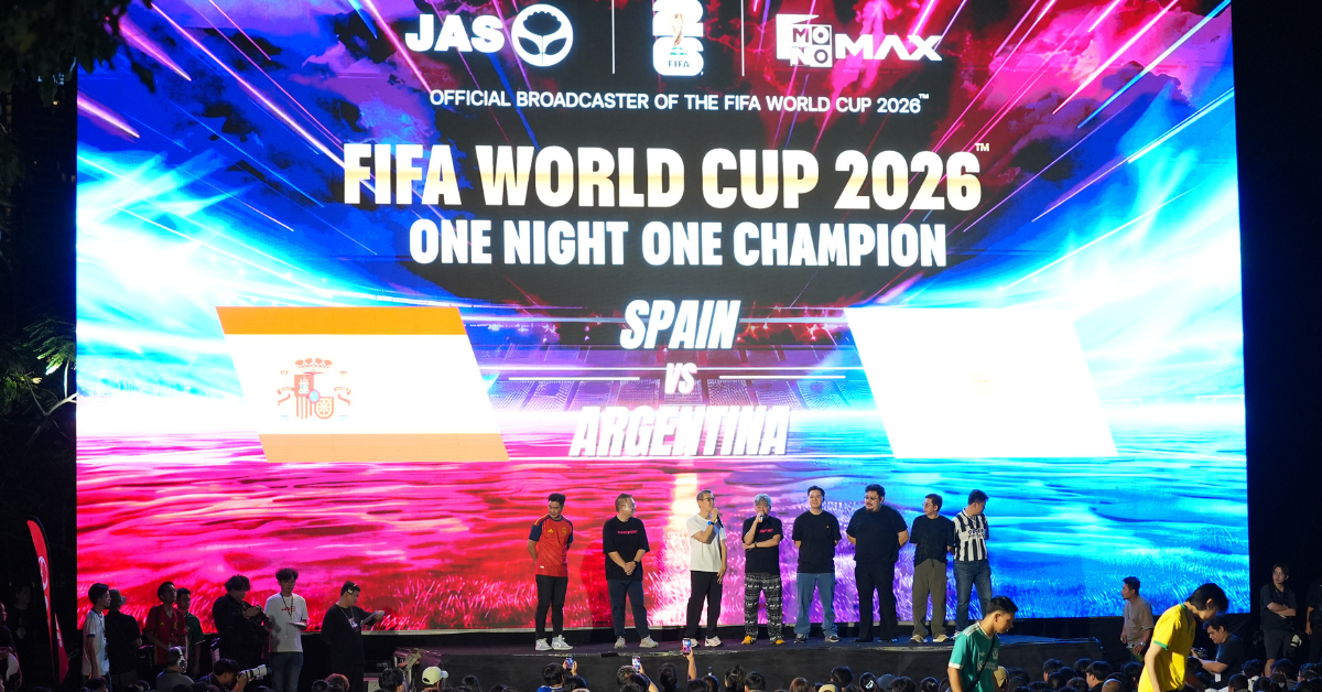 แฟนลูกหนังนับพันรวมพลังเชียร์นัดชิงชนะเลิ...