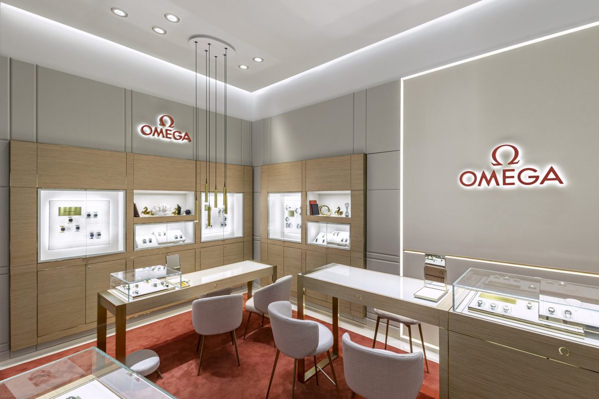 OMEGA แบรนด์เรือนเวลาหรูสัญชาติสวิตเซอร์แ...