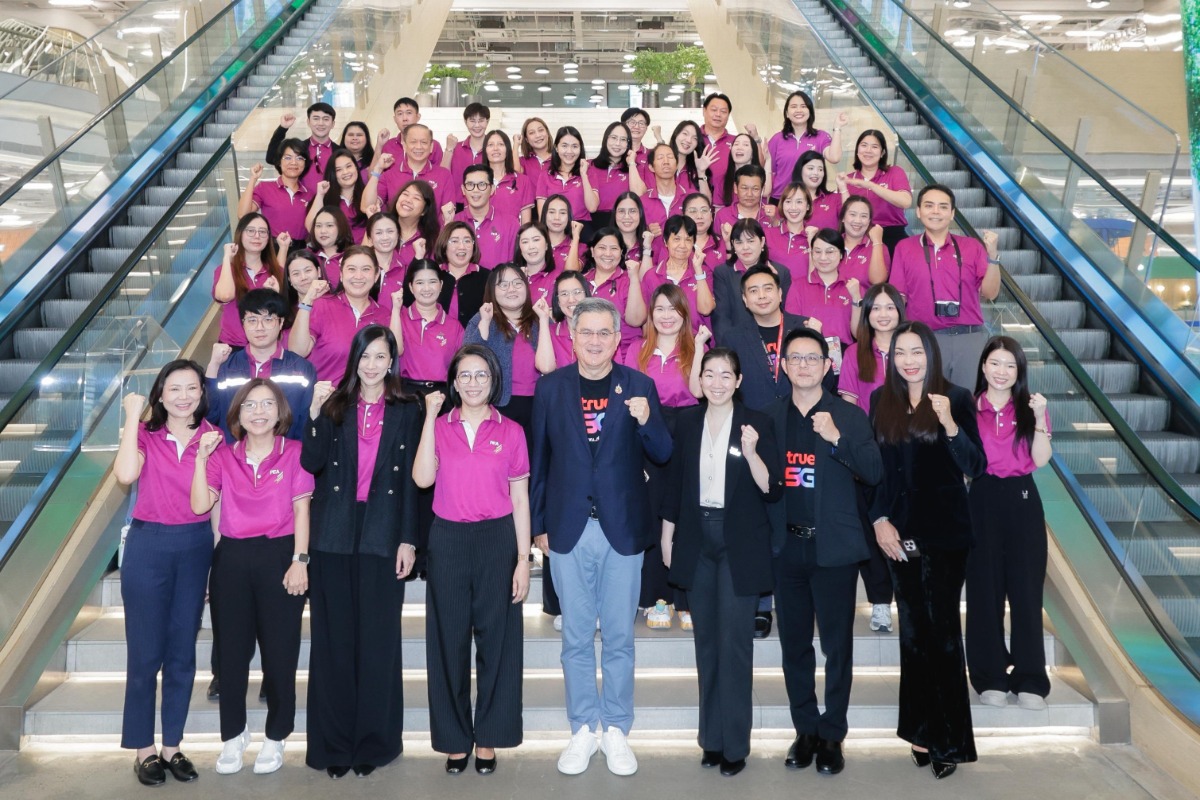 ทรู คอร์ปอเรชั่น นำโดย คุณจักรกฤษณ์ อุไรรัตน์ (ที่ ...