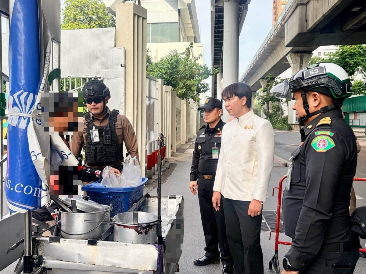นายนรเทพ ชูพูล ผู้อำนวยการเขตปทุมวัน กทม. กล่าวถึงค...