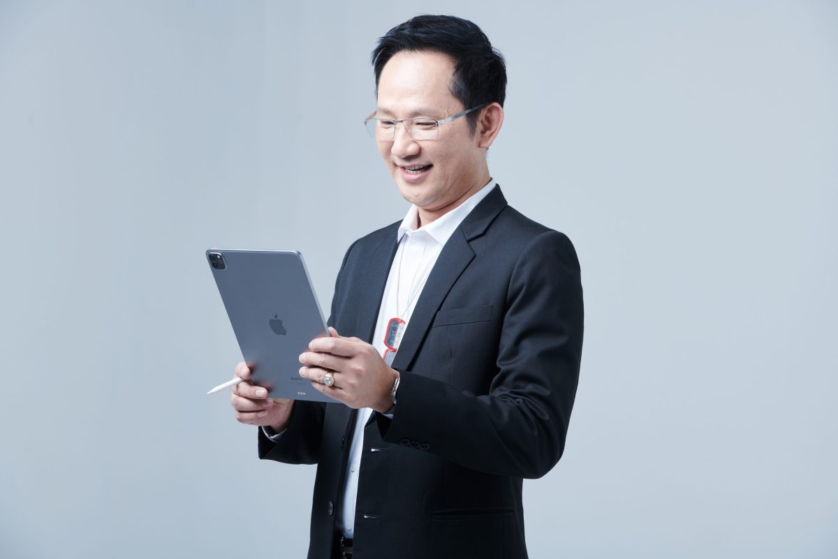เดินหน้าต่อยอด Smartphone-Commercial-AI S...