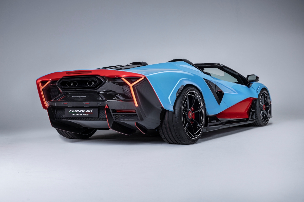 Bridgestone Chosen as Exclusive Tyre Partner forHistoric Lamborghini Fenomeno Roadster