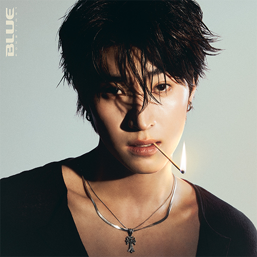 อีกหนึ่งมิติใหม่ในฐานะศิลปินหนุ่ม BLUE PONGTIWAT (บ...
