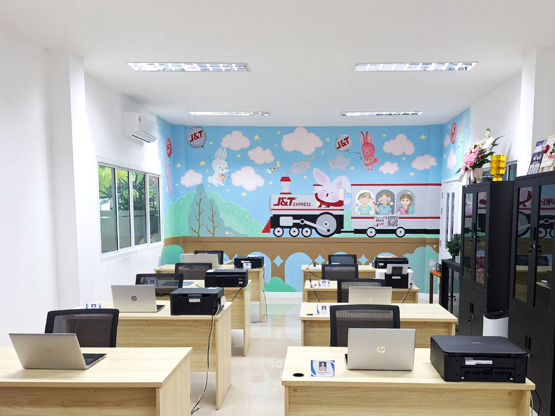 J&amp;T Express ร่วมกับ อีจัน สนับสนุนศูนย์การศึกษาพิเศษทองผาภูมิ ยกระดับสภาพแวดล้อมการทำงานของครูและบุคลากรทางการศึกษา